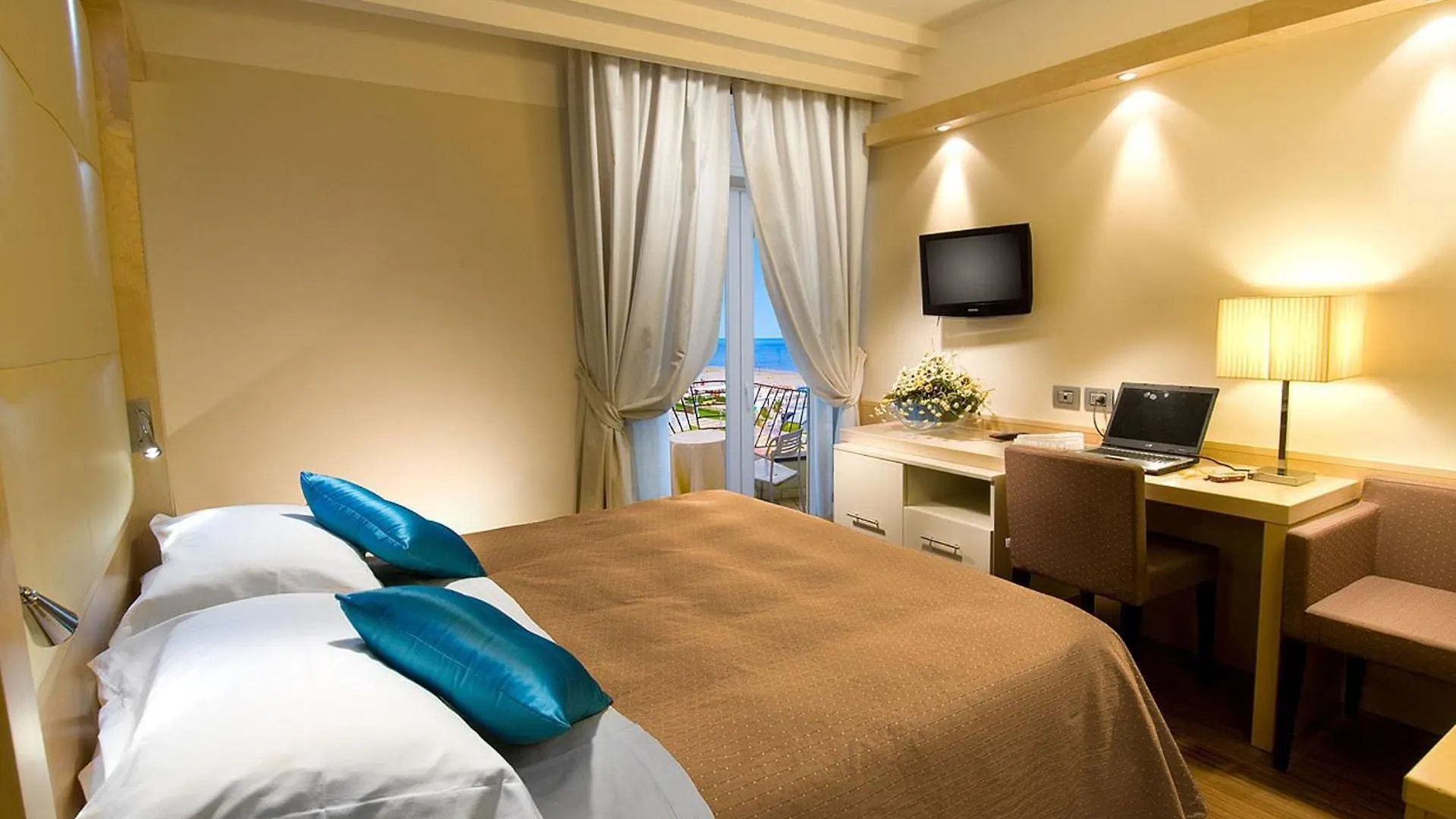 ****  Hotel Sarti Riccione Italy
